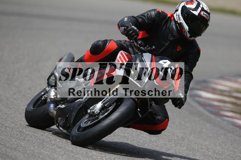 /Archiv-2024/29 12.06.2024 MOTO.CH Track Day ADR/Gruppe blau/42